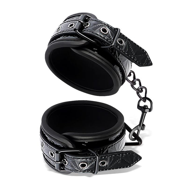 INTOYOU Adjustable Ankle Cuffs Sapphire Vegan Leather - Lovebunny.se