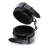INTOYOU Adjustable Handcuffs Sapphire Vegan Leather - Lovebunny.se